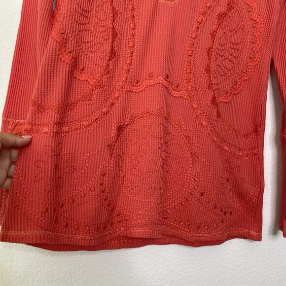 Soft Surroundings Waffle Thermal Top Small Orange Embroidered Long Sleeve Artsy - Picture 5 of 8